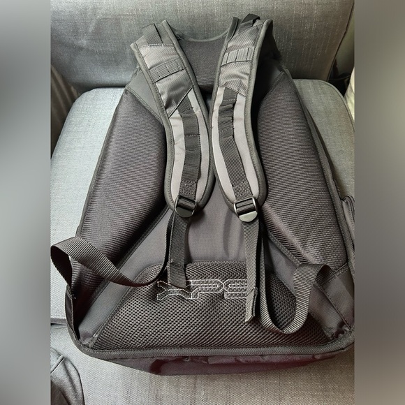 XPS laptop/ gaming black and grey backpack. New without tags. ++pockets - Picture 2 of 4